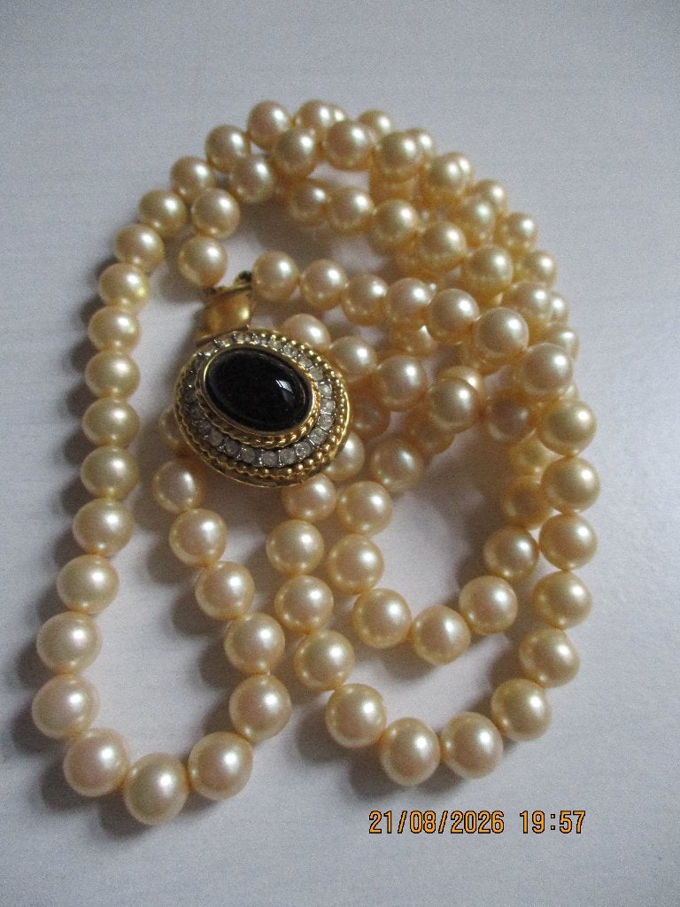 Parel ketting 43 cm. 2 rijen mooi slot, Overige materialen, Beige, Ophalen of Verzenden, Zo goed als nieuw