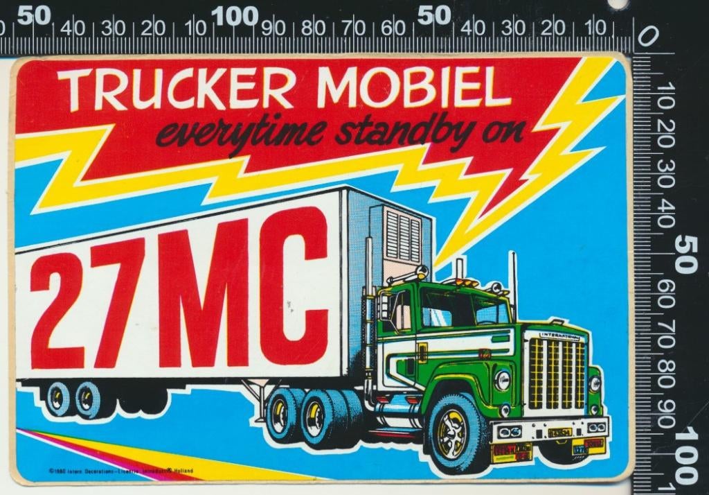 Sticker: 27 MC - Trucker Mobiel, Verzamelen, Ophalen of Verzenden, Zo goed als nieuw, Film, Tv of Omroep