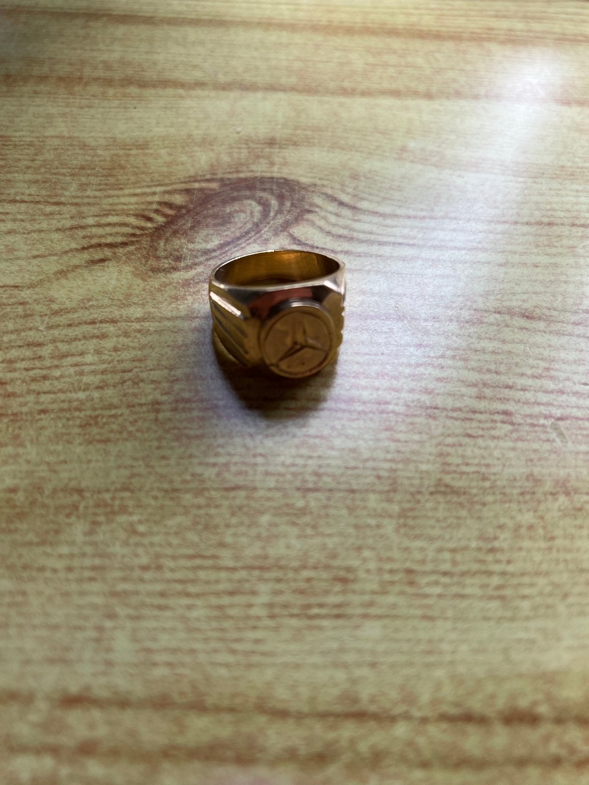 Gouden Mercedes Benz Logo Ring, 18 tot 19, Gebruikt, Ophalen of Verzenden, Dame of Heer