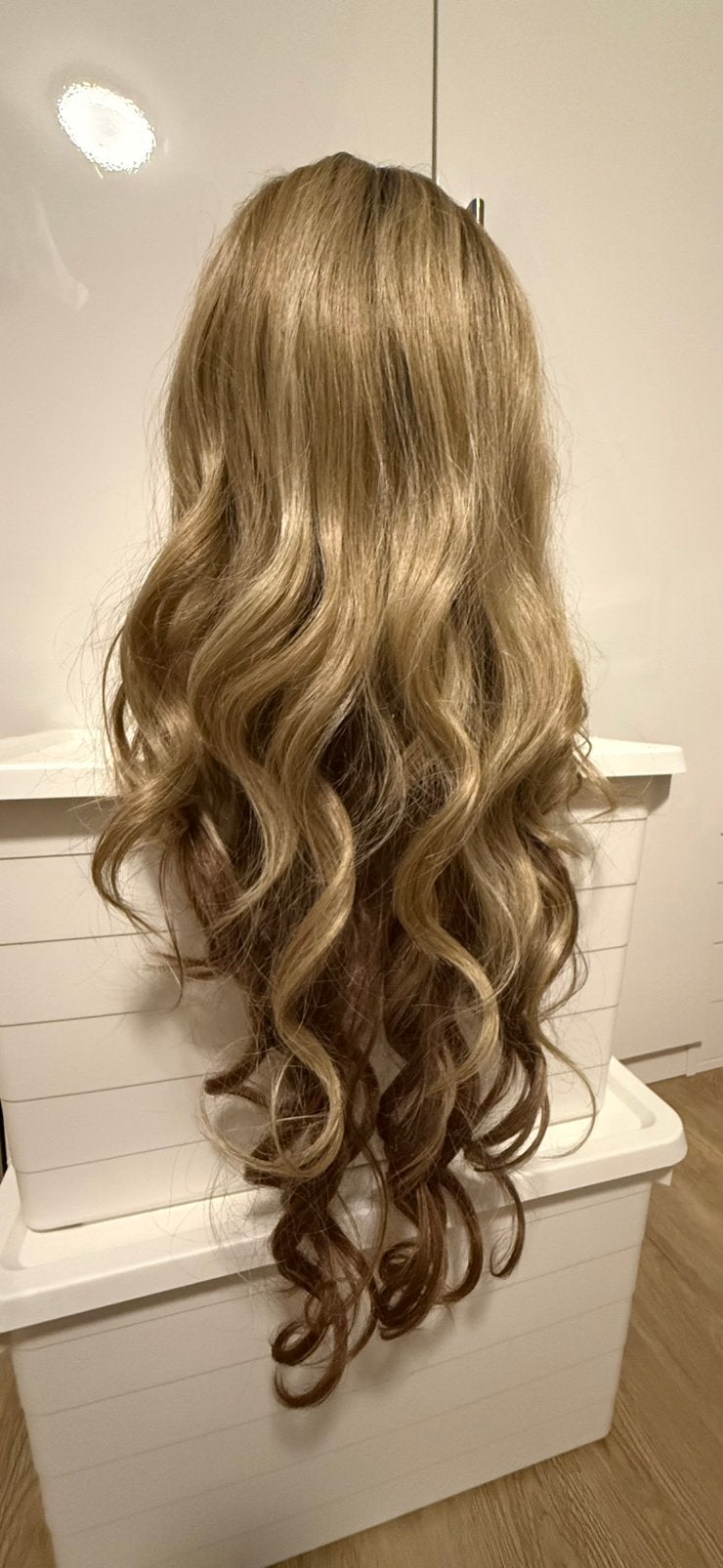 Haarwerk (pruik) lang blond golvend, Ophalen of Verzenden, Zo goed als nieuw, Pruik of Haarverlenging