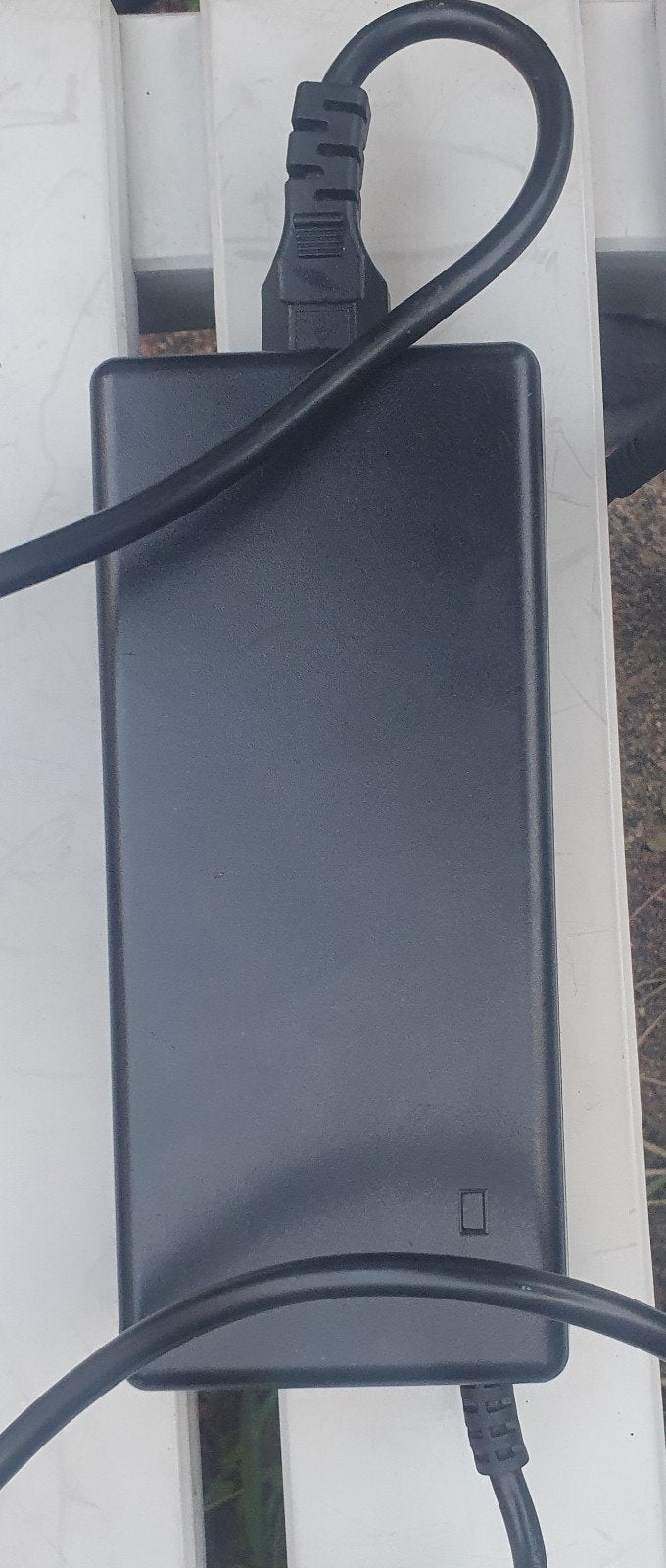 lader met 5 pins