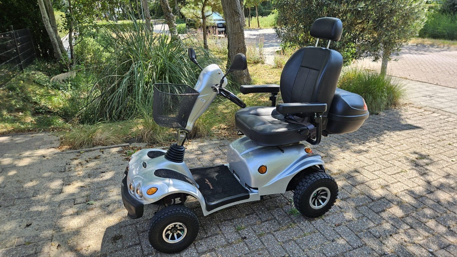 Mango Mobility Lion 4 Freerider met vering en nieuwe accu's, Ophalen, Gebruikt, 46 km of meer, 16 km/u of meer