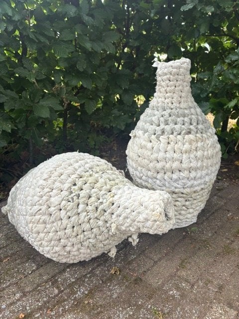 2 vazen, Ophalen, Beige