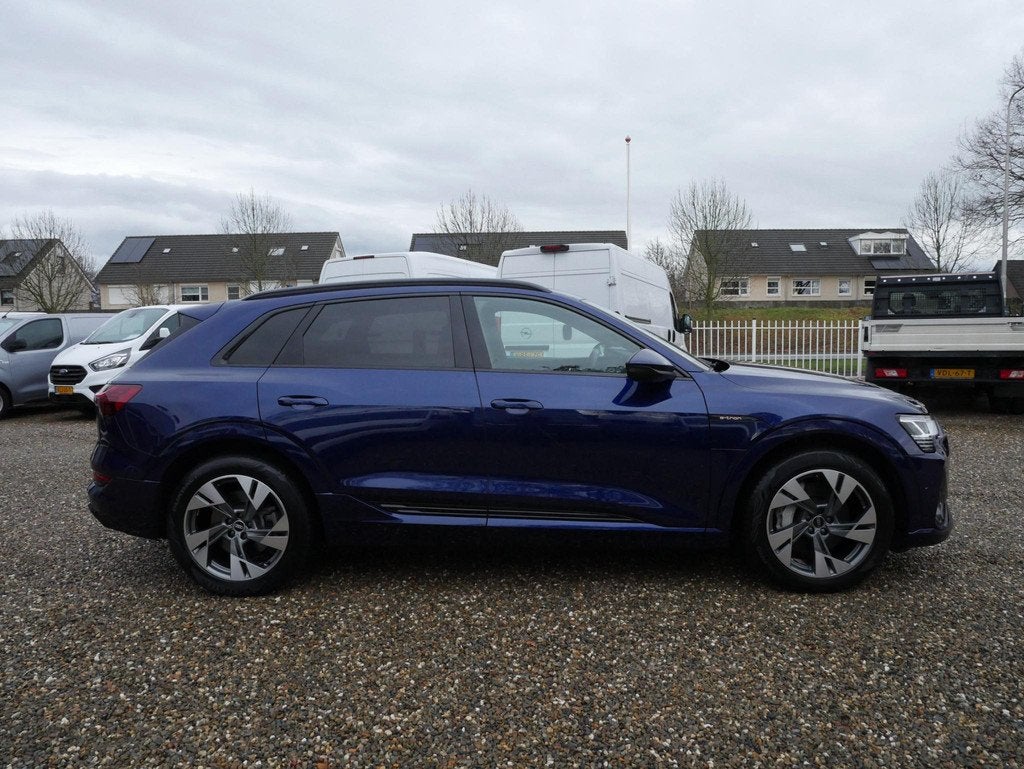 Audi e-tron 55 Quattro S-edition 95 kWh SOH 98% Automaat, Auto's, Audi, Automaat, 95 kWh, Met garantie (alle), Blauw