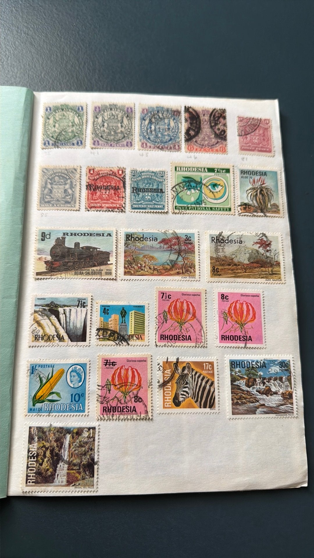 Rhodesie oud rondzendboekje, Postzegels en Munten, Postzegels | Volle albums en Verzamelingen, Ophalen of Verzenden, Buitenland