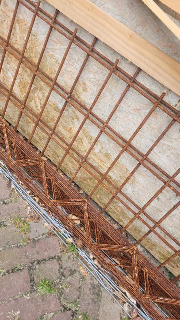 Betonijzer wapening supporter, Ophalen