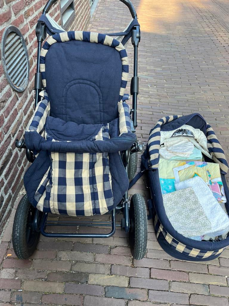 Mooie kinderwagen met alles erop en eraan, Kinderen en Baby's, Kinderwagens en Combinaties, Overige merken, Gebruikt, Ophalen of Verzenden