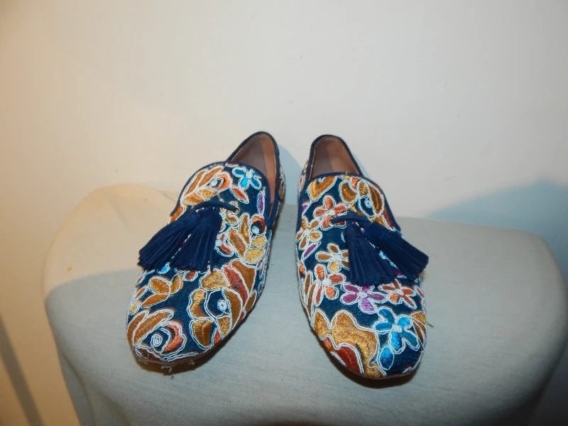 Pedro Miralles instappers loafers klosjes bloemen borduur 37, Pedro Miralles, Overige kleuren, Verzenden, Instappers