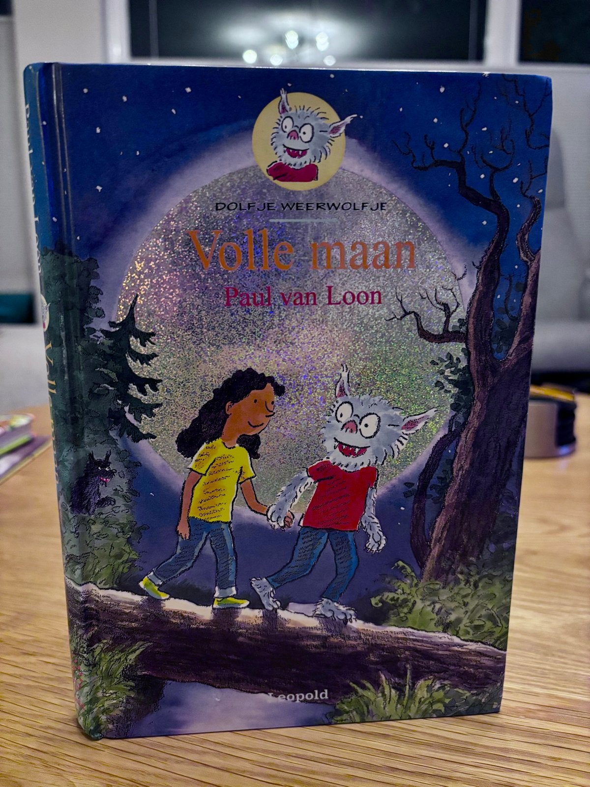 Dolfje Weerwolfje 2: Volle maan - Paul van Loon, Boeken, Ophalen of Verzenden, Zo goed als nieuw, Fictie