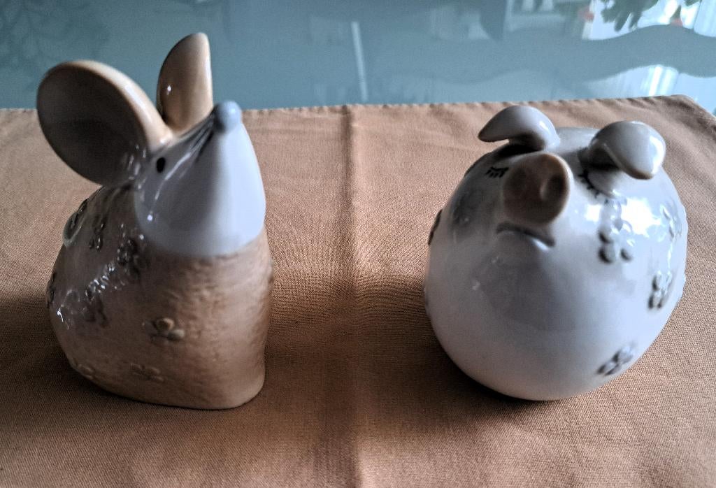 Twee vintage beeldjes van Muis en Varken plm 10 cm x 10 cm, Ophalen, Zo goed als nieuw, Dier