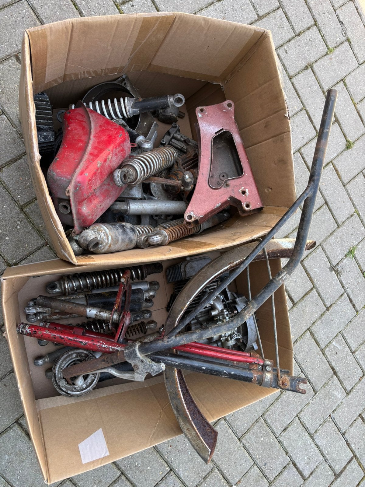 2 dozen oude brommer onderdelen oldtimer peugeot zundapp, Ophalen, Gebruikt, Overige merken