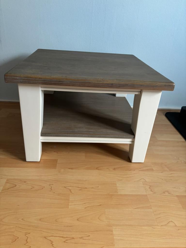 GRATIS!! Bijzettafel, Huis en Inrichting, Ophalen, Rond, 50 tot 100 cm, Zo goed als nieuw