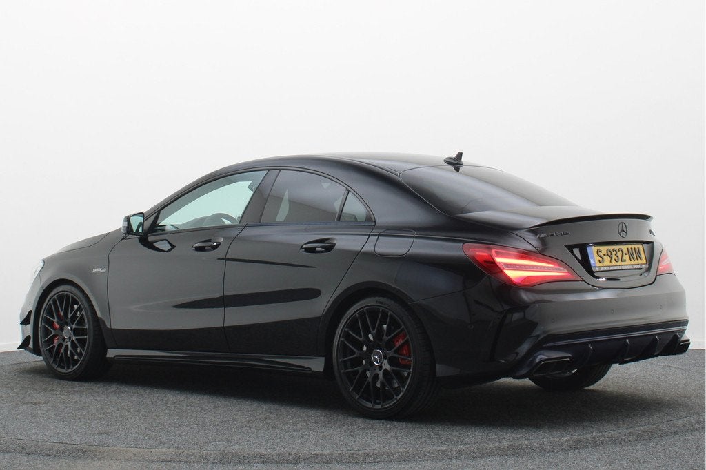 Mercedes-Benz CLA-Klasse AMG 45 4MATIC Memory, Sfeerverlicht, Auto's, Mercedes-Benz, Automaat, CLA, Gebruikt, Zwart