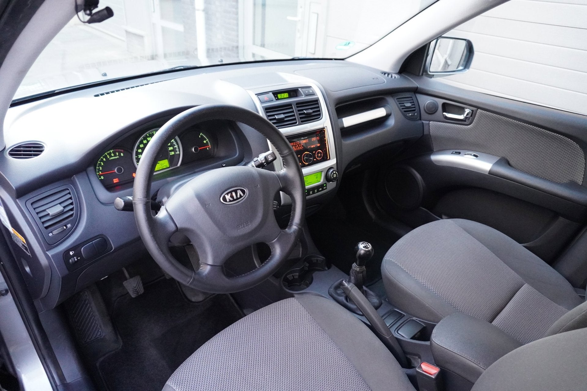 Kia Sportage 2.0 CVVT X-ecutive, Auto's, 1442 kg, Stof, Gebruikt, Zwart