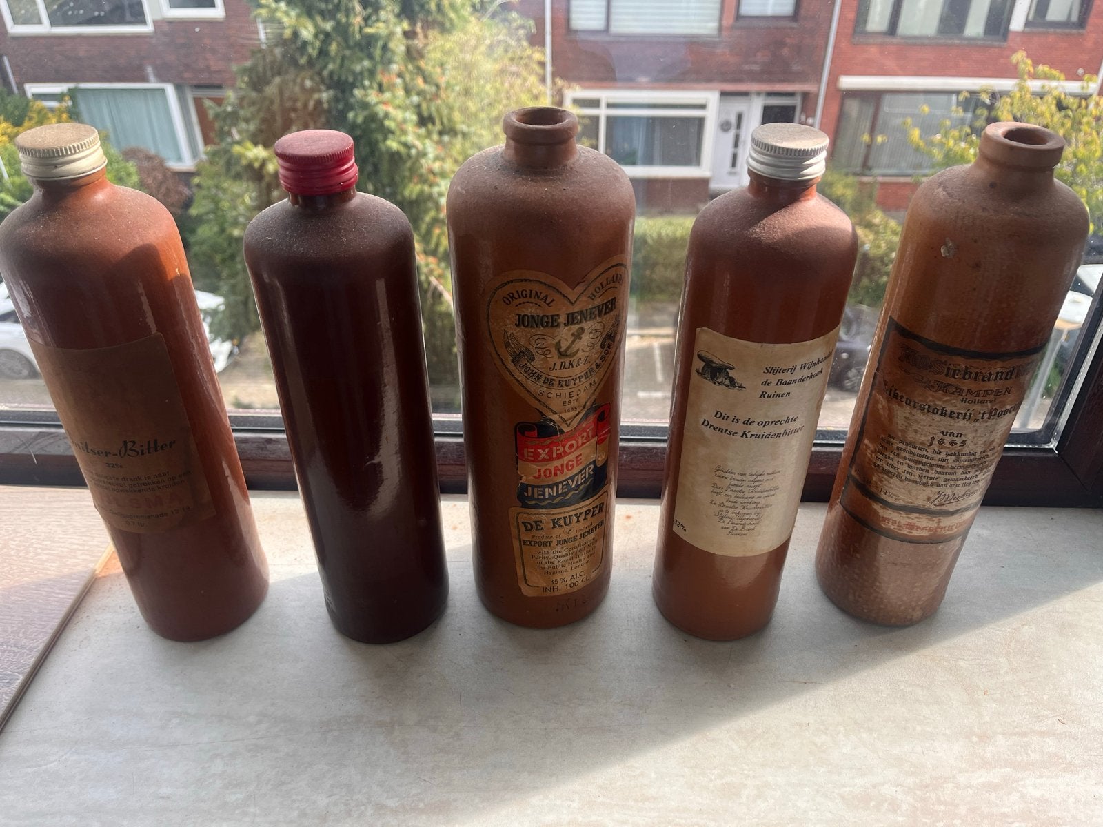 5 Antieke Bruine Keramische Flessen - De Kuyper Jenever, Ophalen