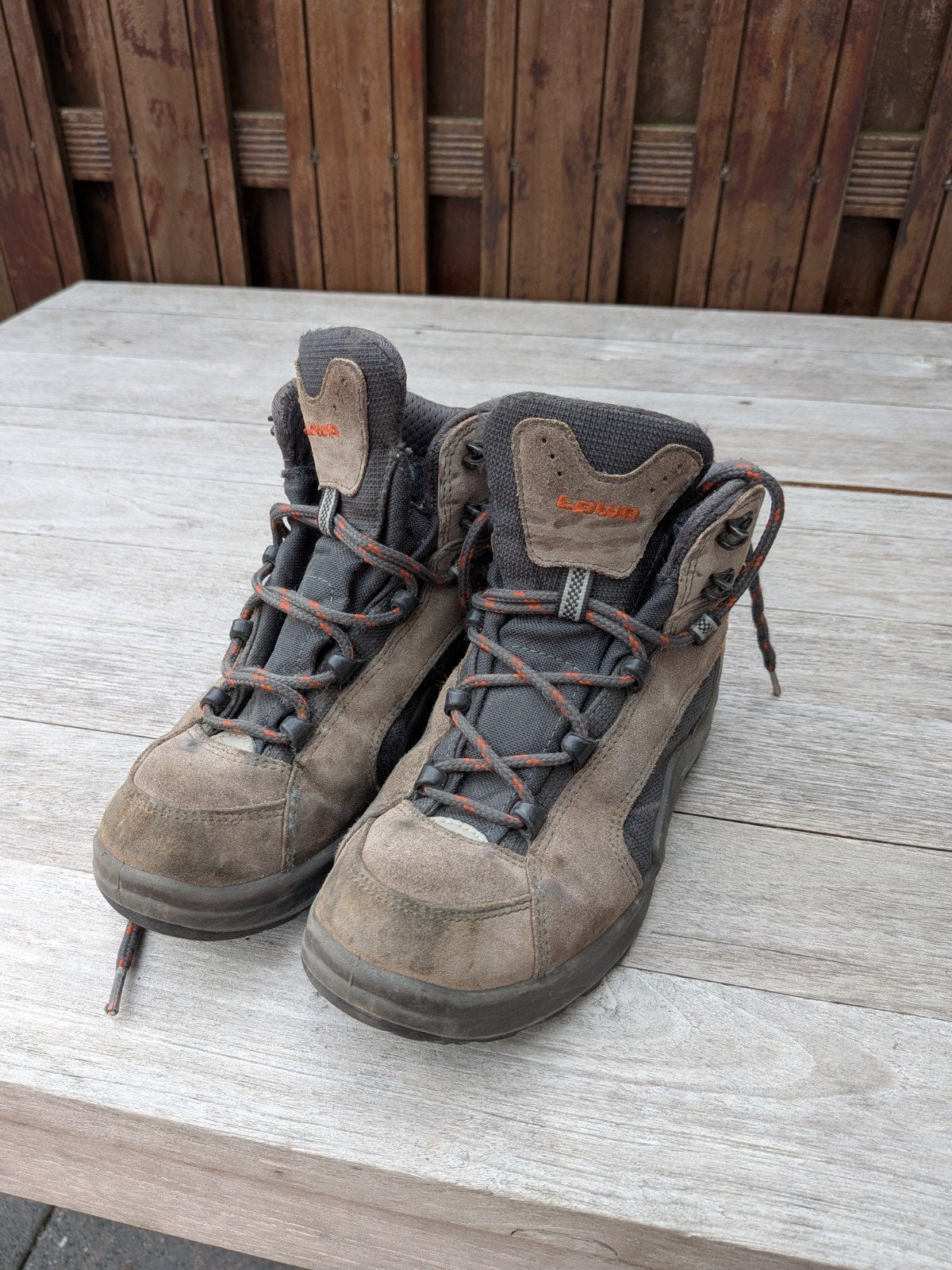 Lowa wandelschoenen - Maat 35, Ophalen of Verzenden, Gebruikt, Schoenen