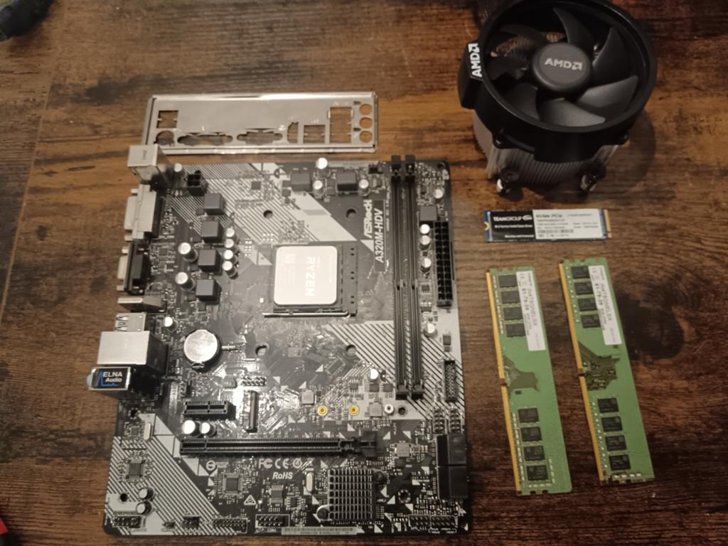 Amd ryzen 7 5700 Upgradeset, Computers en Software, Moederborden, Zo goed als nieuw, AMD, DDR4, Ophalen of Verzenden