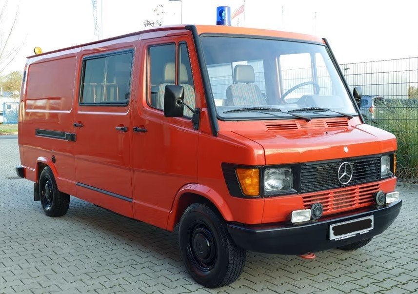 mercedes 310 BRANDWEER bus camper BELASTINGVRIJ 1986 1987, Auto's, Oldtimers, Bedrijf, Mercedes-Benz, Benzine, Overige carrosserieën