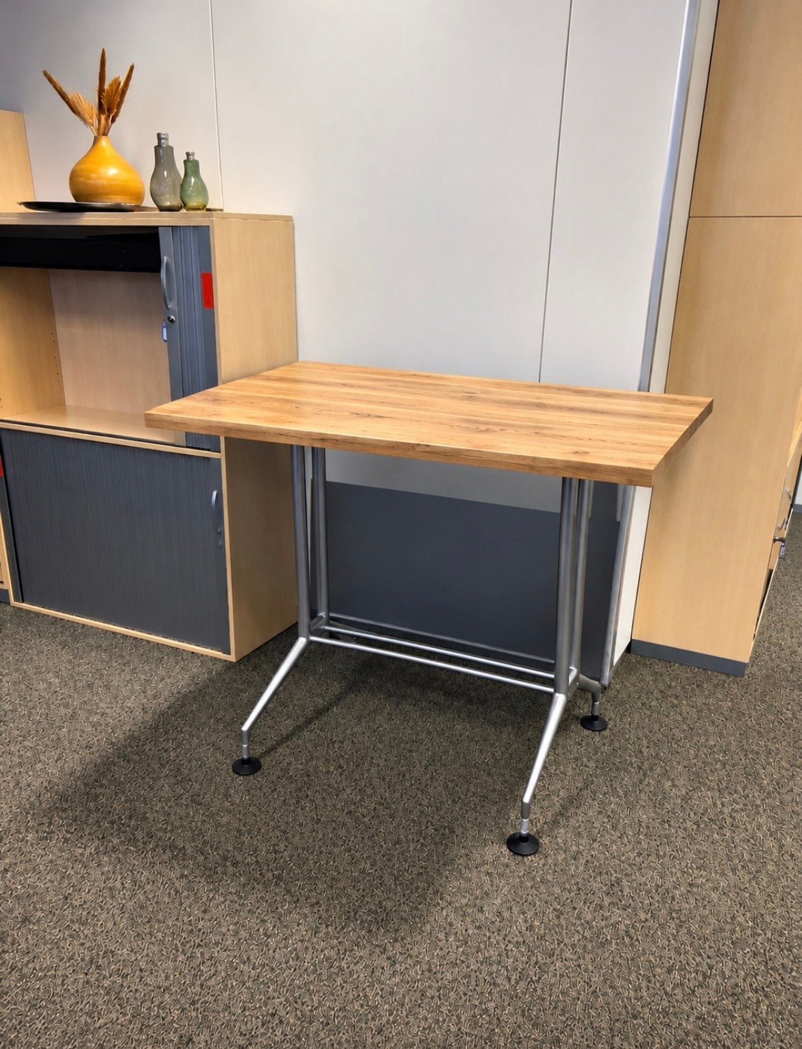 Vitra Spatio hoog bureau vaste hoogte, Huis en Inrichting, Ophalen, Demontabel, Gebruikt, 120 cm