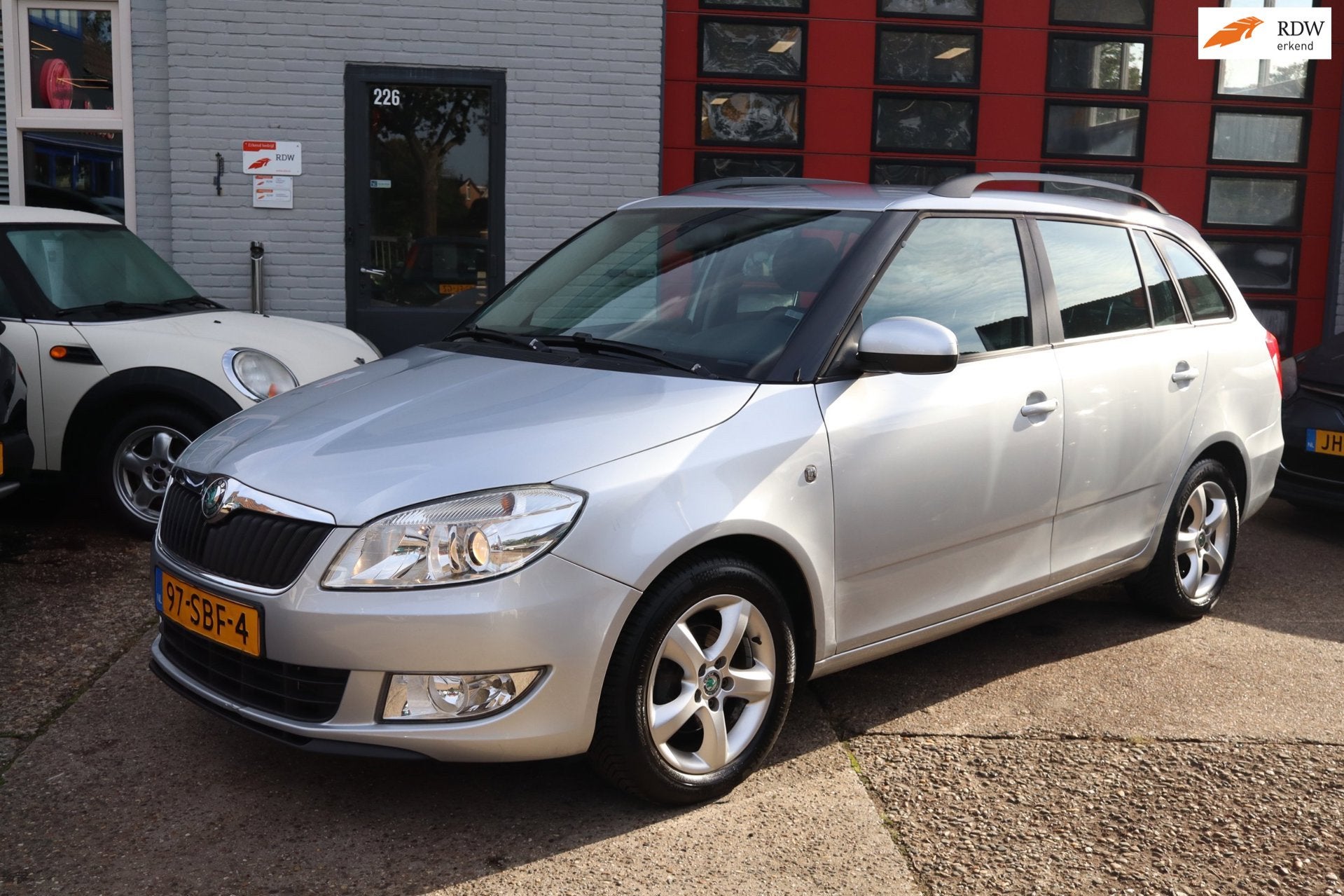 Skoda Fabia Combi 1.2 TDI , AIRCO , CR CONTR .O.H BOEKJES, Auto's, Voorwielaandrijving, 450 kg, 1199 cc, Verwarmde buitenspiegels