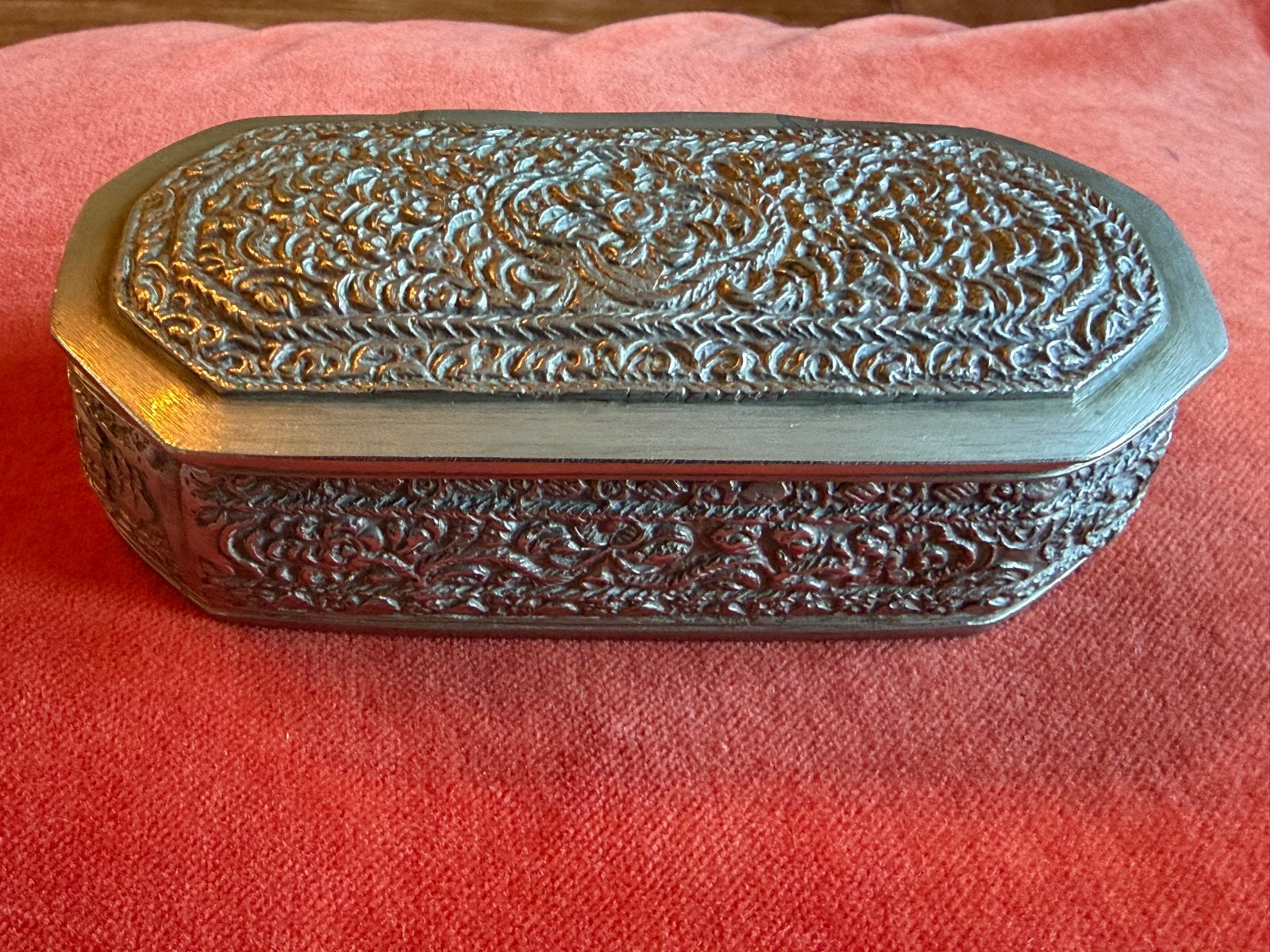 Antieke Indonesische Beteldoos Sirihdoos Zilverkleurig, Ophalen of Verzenden, Zilver