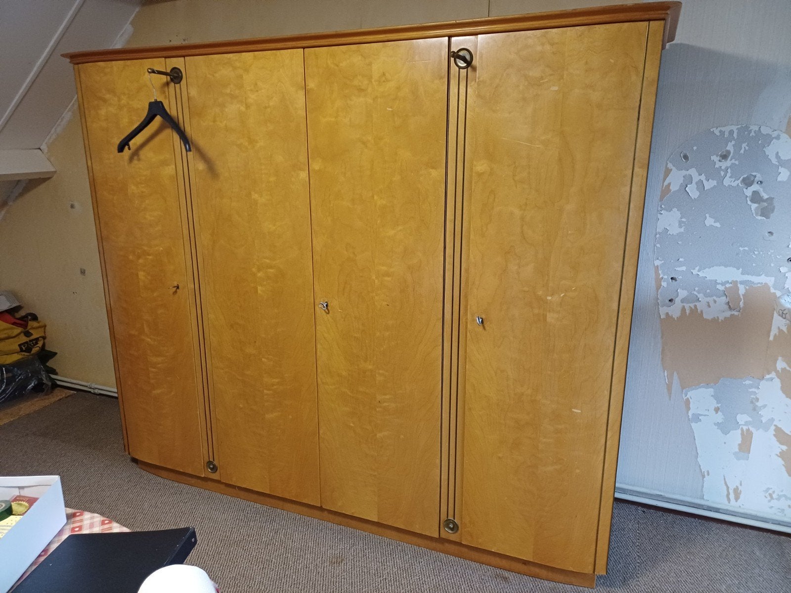 antieke slaap kamer kast, Ophalen