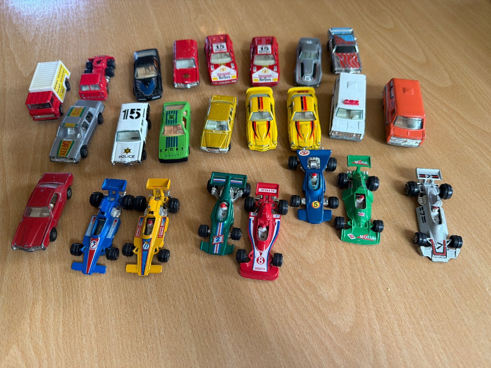 Yatming ferrari f1 pontiac chevrolet volvo mercedes, Ophalen of Verzenden, Gebruikt