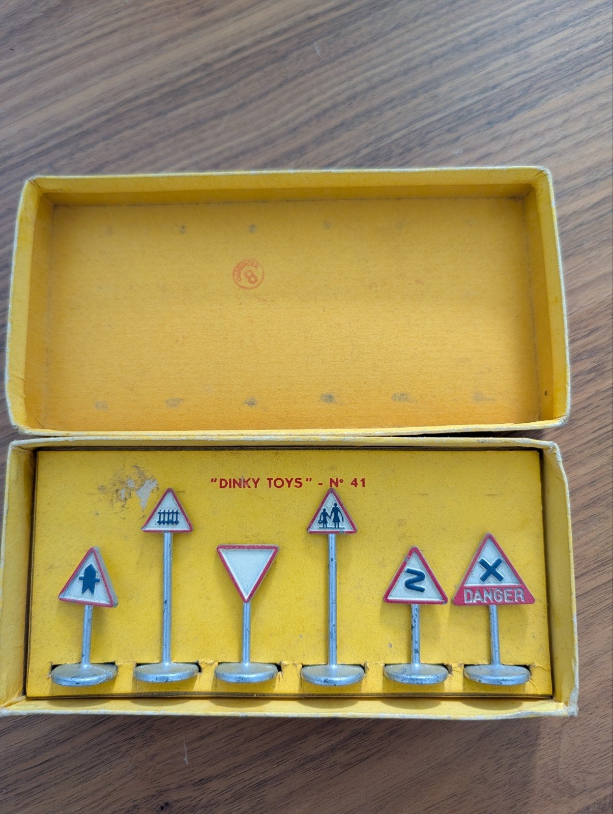 Vintage Dinky Toys 41 - Panneaux de Signalisation Routière, Ophalen of Verzenden, Gebruikt, Auto, Dinky Toys