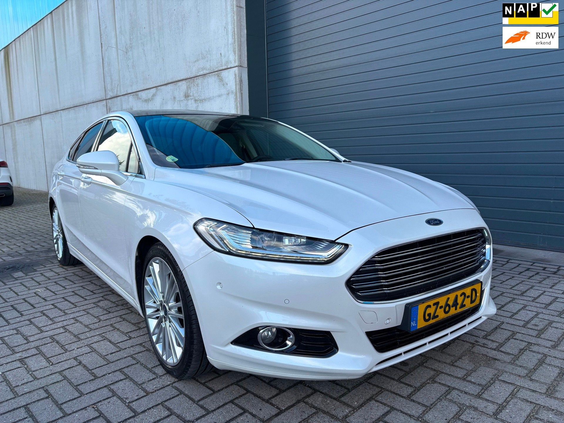 Ford Mondeo 1.5 TDCi Titanium LED PANO NAVI CLIMA 2015, Auto's, Voorwielaandrijving, Gebruikt, Euro 6, 4 cilinders