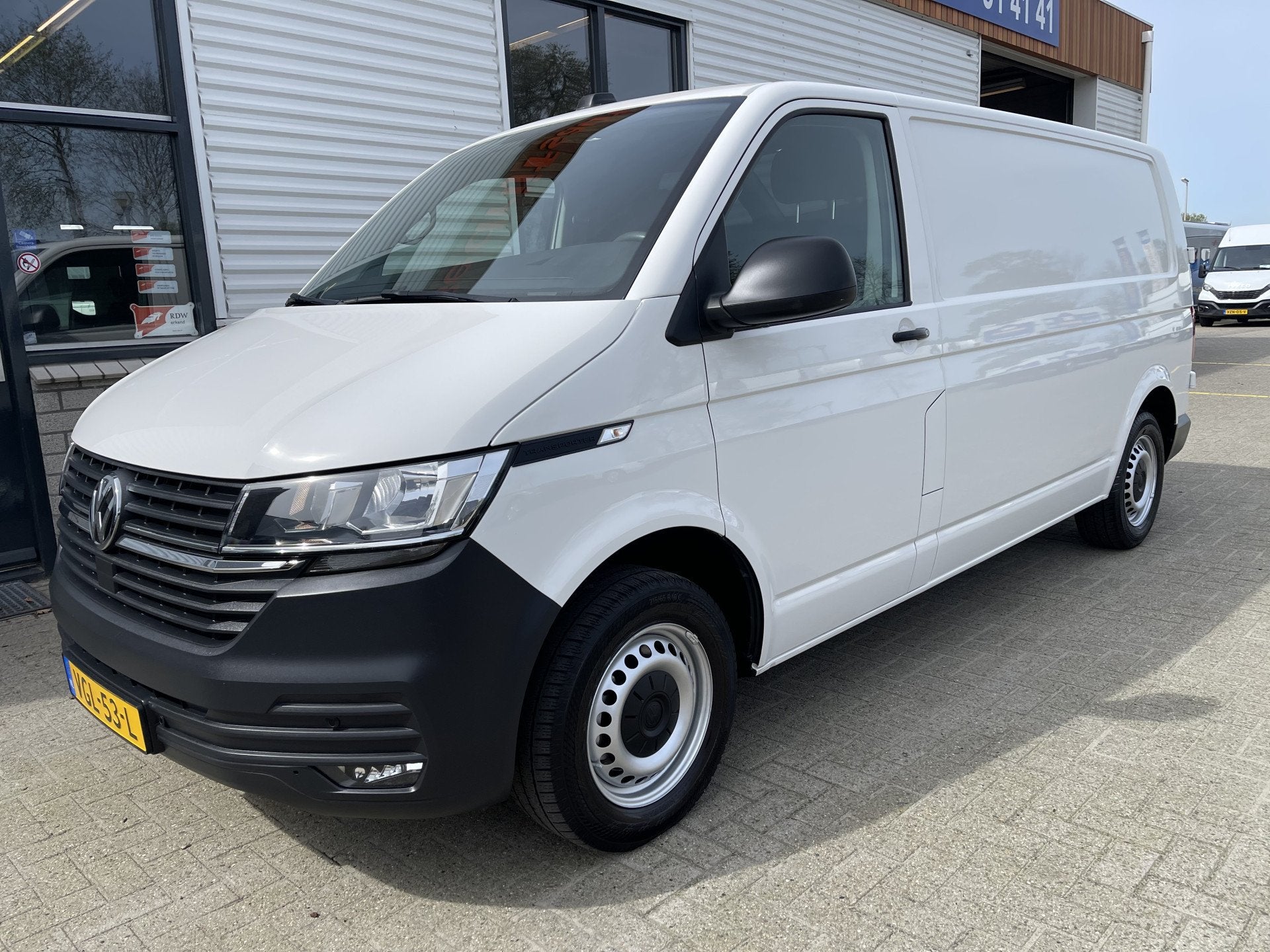 Volkswagen Transporter T6.1 / 2.0 TDI 110pk L2H1 28 Comfortl, Voorwielaandrijving, Gebruikt, 4 cilinders, Met garantie (alle)