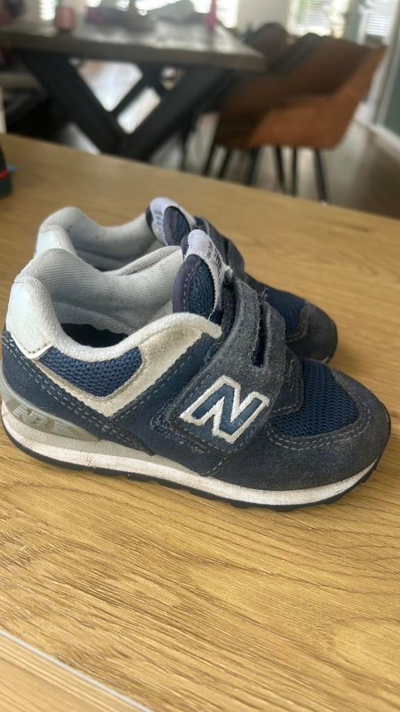 New balance 23,5 sneakers blauw, Ophalen of Verzenden, Zo goed als nieuw, Jongen, Schoenen