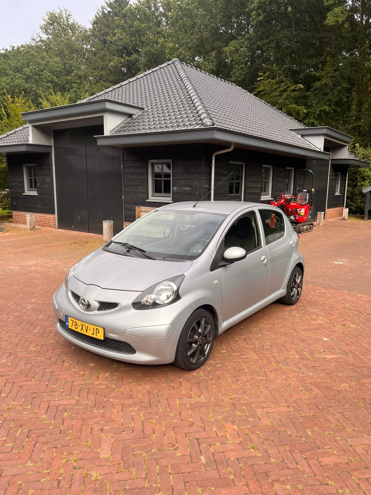 Toyota Aygo 1.0 12V Vvt-i 5DRS 2007 Grijs, Voorwielaandrijving, 4 stoelen, 68 pk, Origineel Nederlands