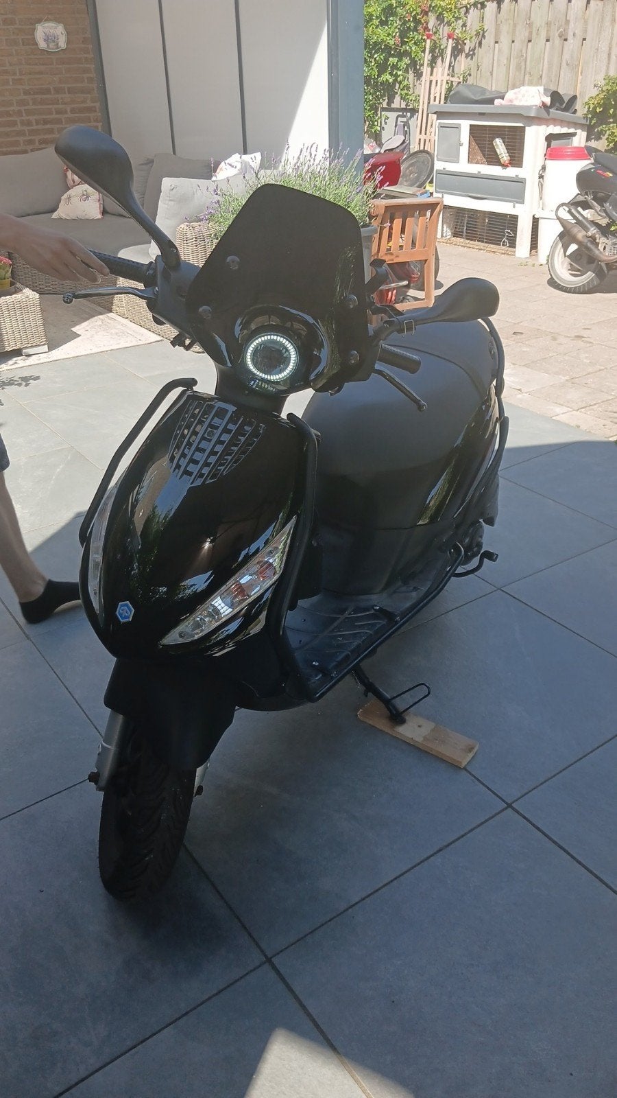 Piaggio Zip 80cc Malossi met Angel Eye en USB-oplader, Fietsen en Brommers, Ophalen of Verzenden, Zo goed als nieuw, Overige typen