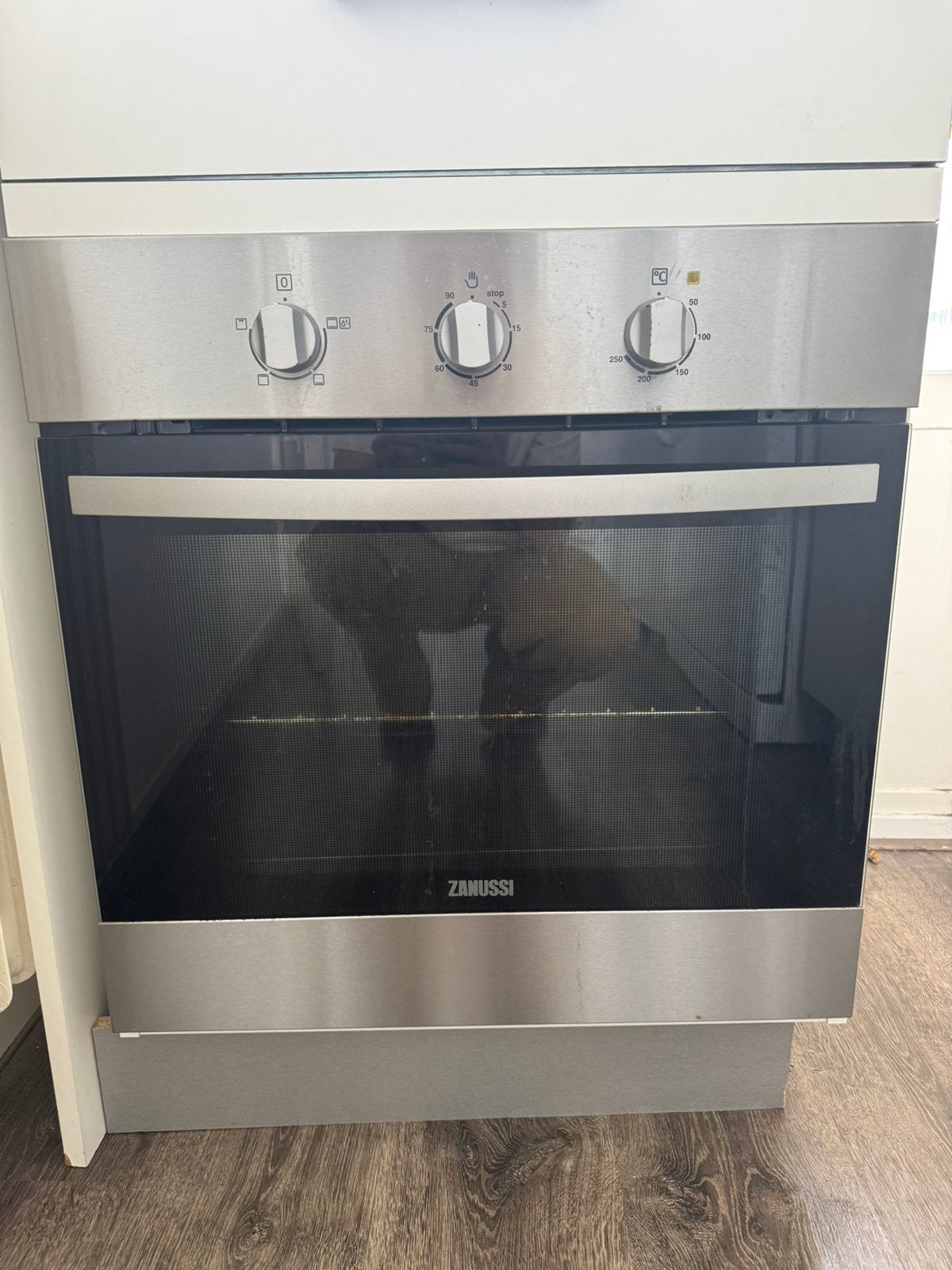 Zanussi oven GRATIS (must go), Witgoed en Apparatuur, Fornuizen, Ophalen, Minder dan 85 cm, 4 kookzones, Zo goed als nieuw