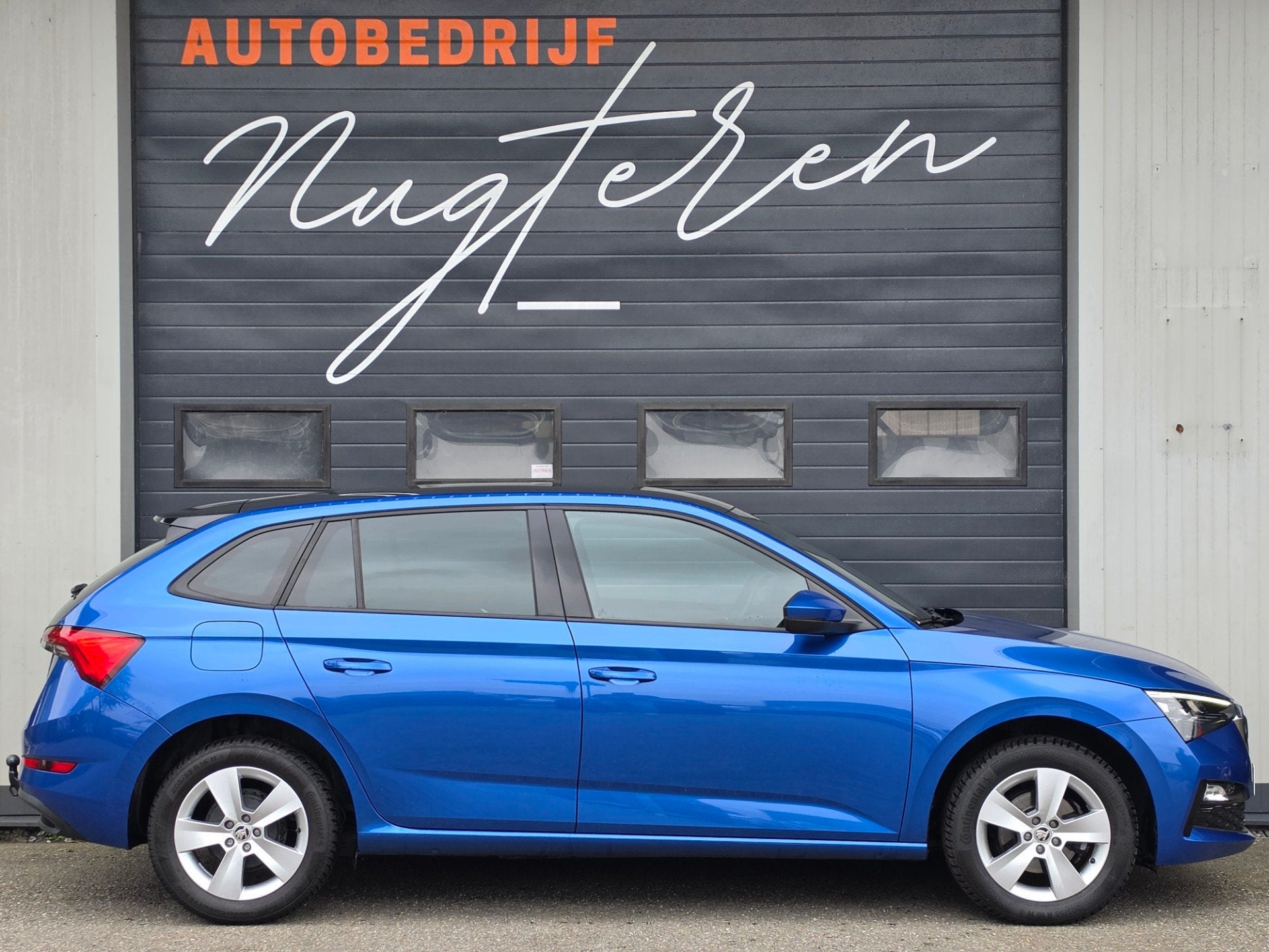Skoda Scala 1.0 TSI Sport Business|Origineel NL|Trekhaak|Pan, Auto's, Voorwielaandrijving, Dealer onderhouden, Scala, Gebruikt