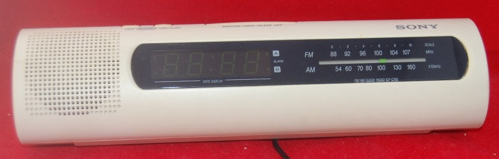 Vintage Sony wekkerradio, ICF-C760, Ophalen of Verzenden, Audio en Video