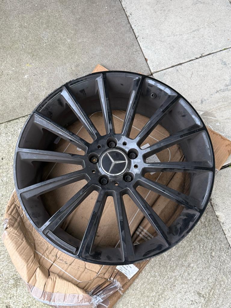 3x Mercedes-Benz A45/CLA45 AMG Velgen, Auto diversen, Wieldoppen, Zo goed als nieuw, Ophalen
