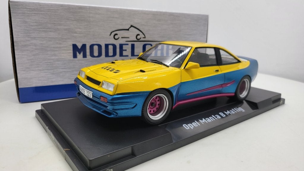 Opel Manta B Mattig Yellow/Blue, Hobby en Vrije tijd, Overige merken, Overige merken, Auto, Nieuw