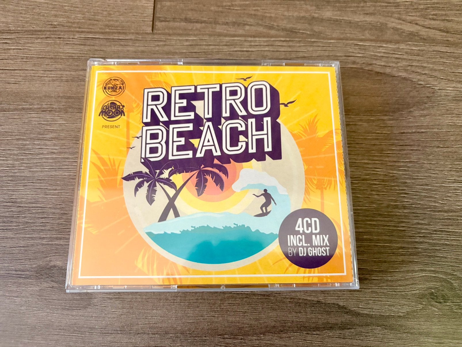 Retro Beach 4-CD compilatie Bonzai en Cherry Moon, Ophalen of Verzenden, Zo goed als nieuw
