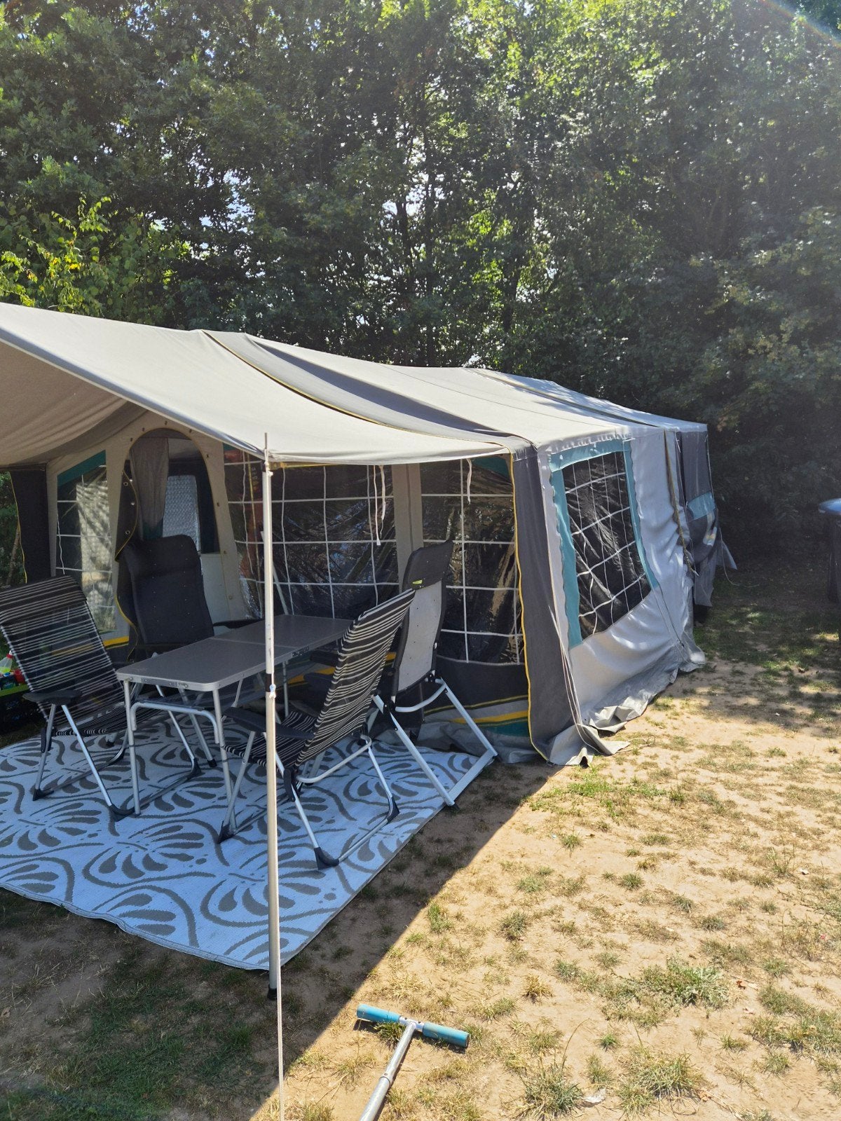 Jamet vouwwagen 6 persoons met keuken en fietsendrager, Ophalen, Aanwezig, Jamet, Tot en met 6