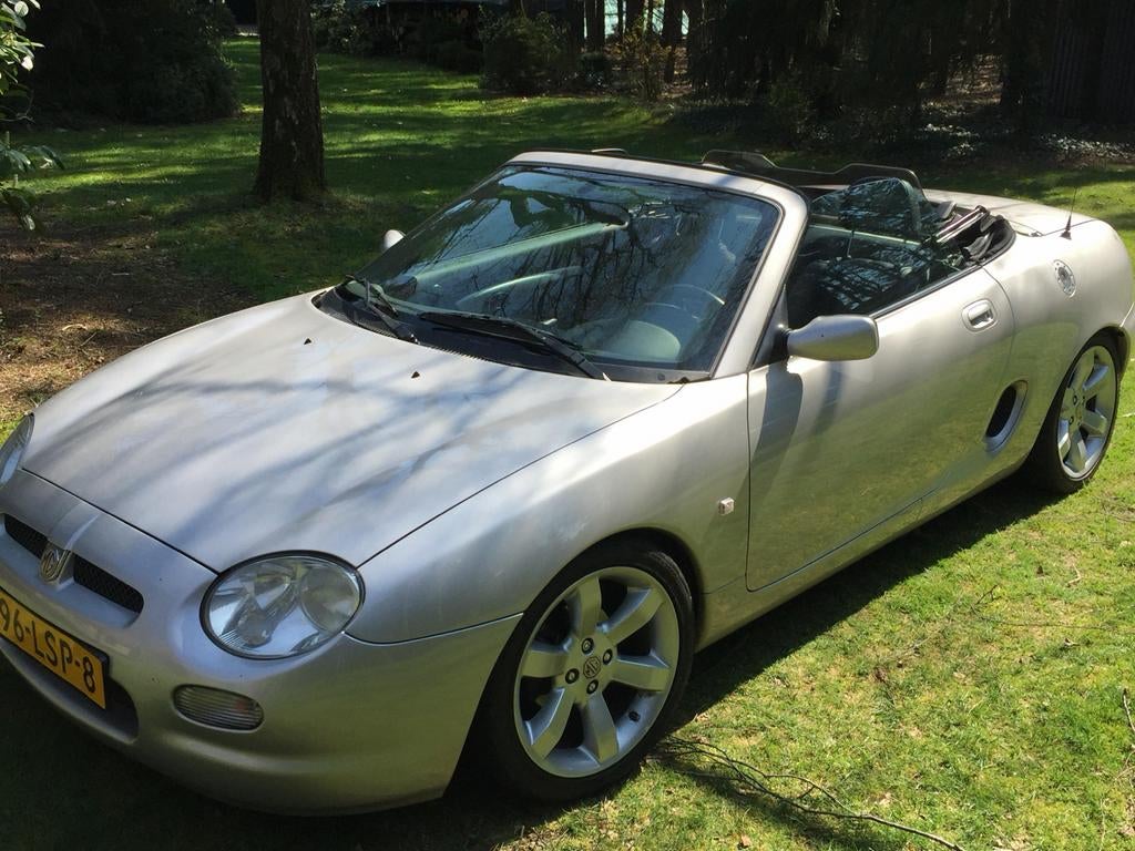 MG F 1.8 I 2001 Grijs, Auto's, 13 km/l, Achterwielaandrijving, 40 €/maand, Zwart