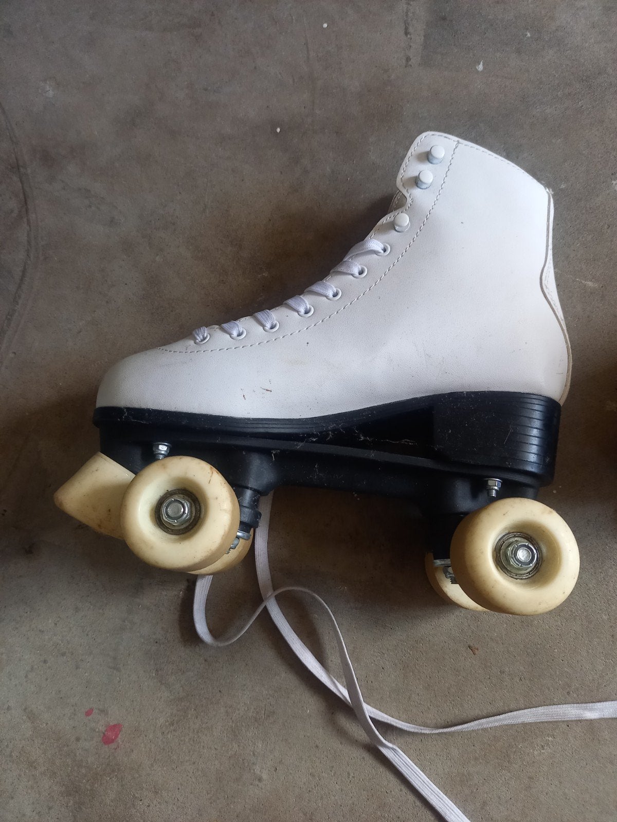 Roces Quad Skates - Maat 39 - Wit, Kinderen en Baby's, Speelgoed | Buiten | Rolschaatsen, Ophalen, Gebruikt, Kinderen