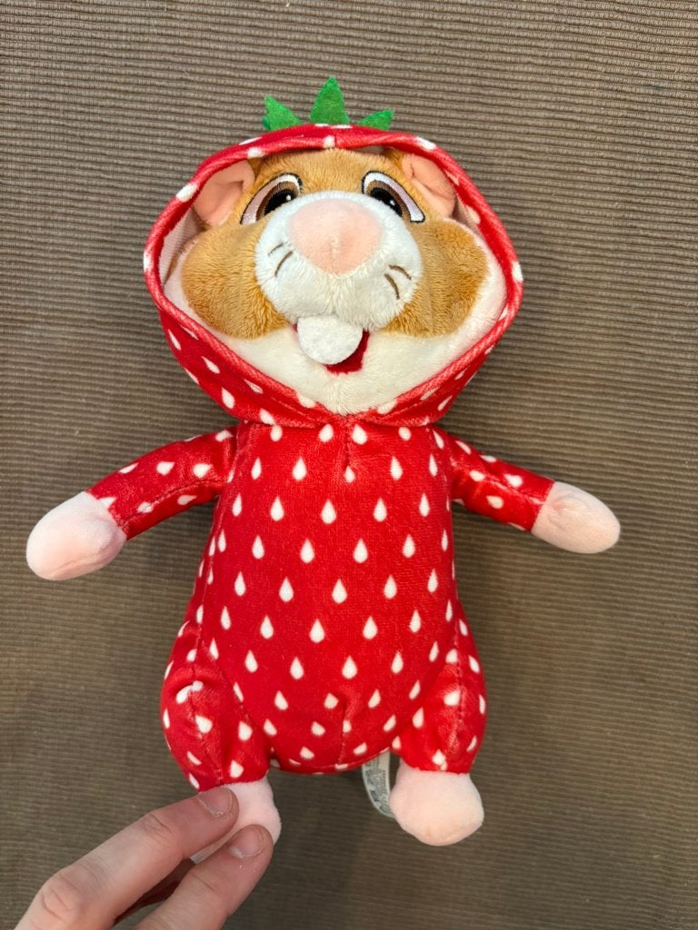 Ah hamster knuffel albert heijn in aardbeienpak 21-22 cm!, Kinderen en Baby's, Hamster, Ophalen of Verzenden, Zo goed als nieuw