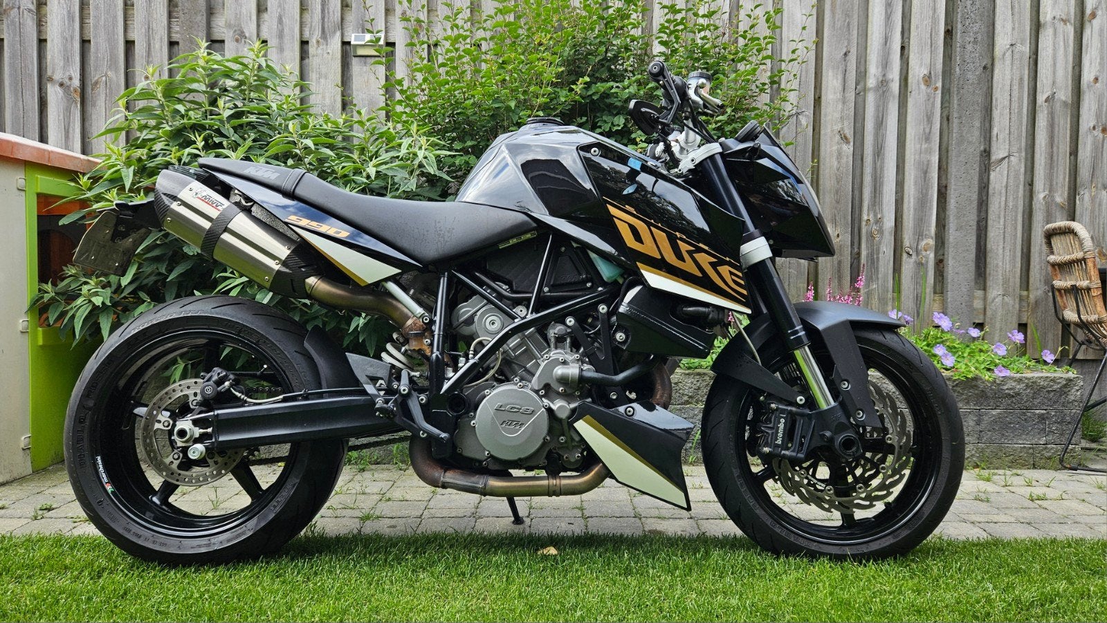 KTM Superduke 990 2011, Particulier, Naked bike