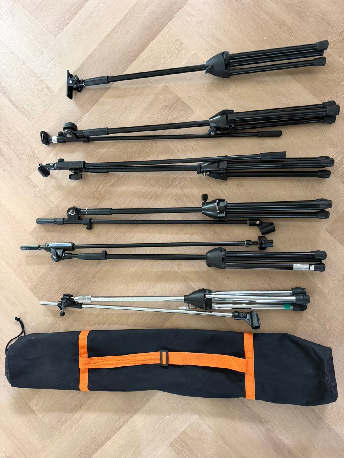 6 x K&M mikestatief / statief voor Yamaha Stagepass, Muziek en Instrumenten, Standaards, Ophalen of Verzenden, Gebruikt, Instrumentstandaard