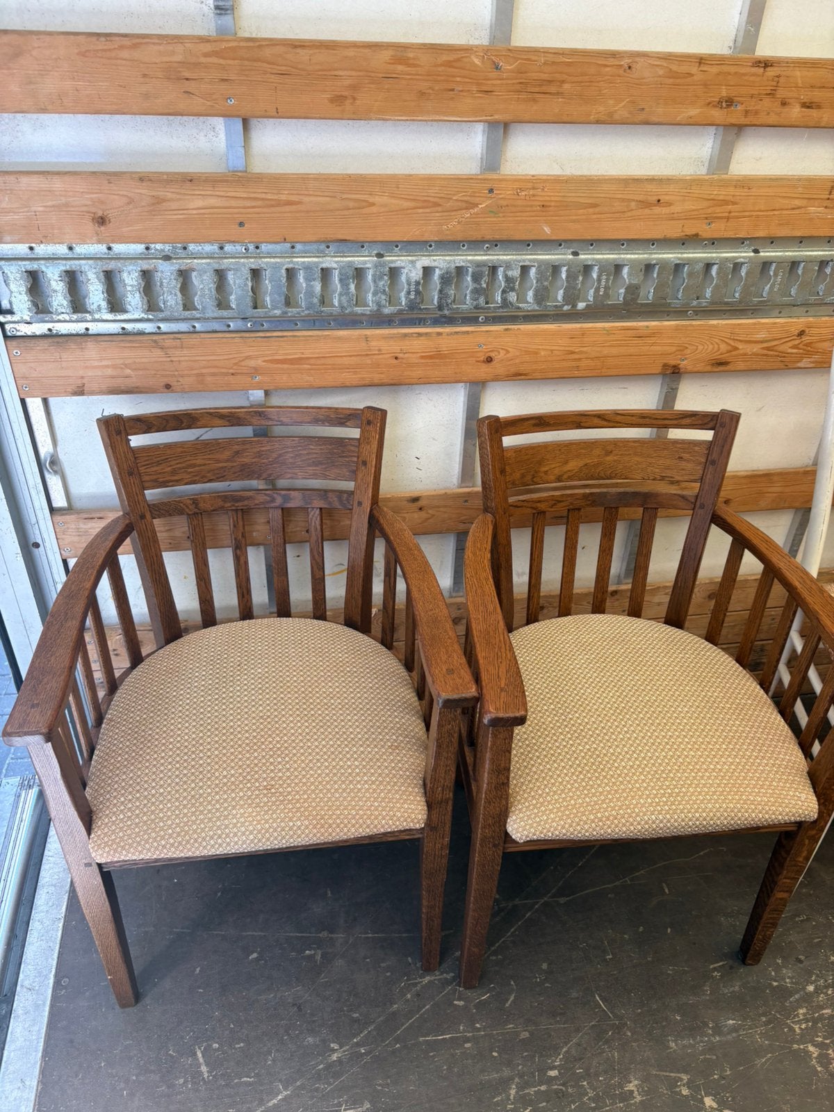 2 mooie stoeltjes gratis afhalen, Ophalen