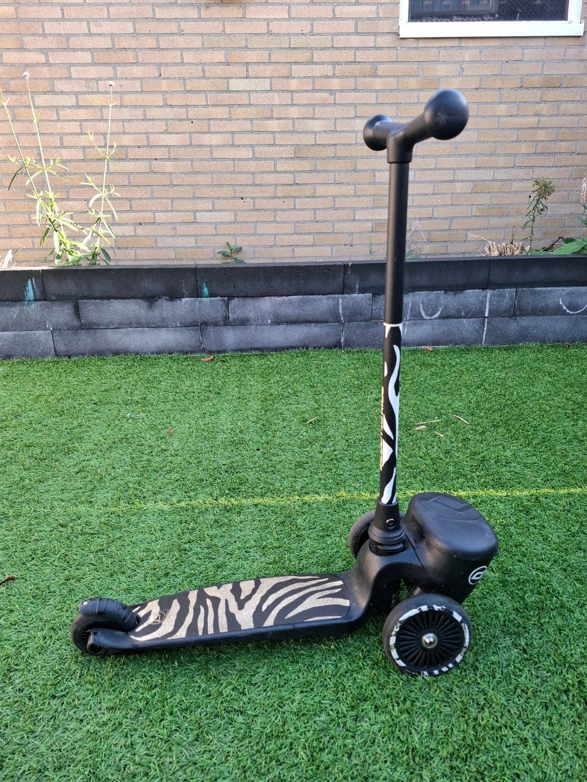 Scoot and Ride step met zebra motief en opbergvakje, Ophalen, Gebruikt, Gewone step, Scoot and Ride