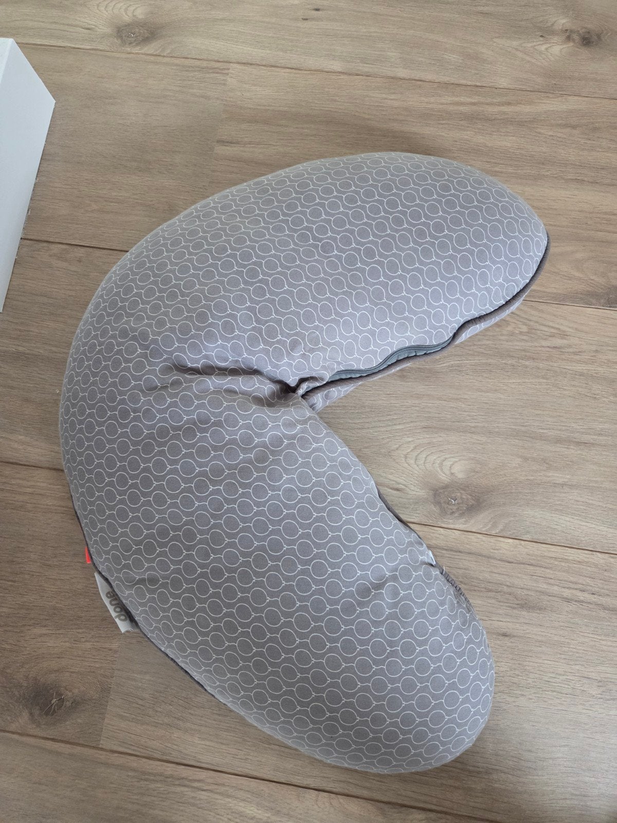 Done by Deer voedingskussen/zwangerschapskussen, Kinderen en Baby's, Ophalen, Zo goed als nieuw