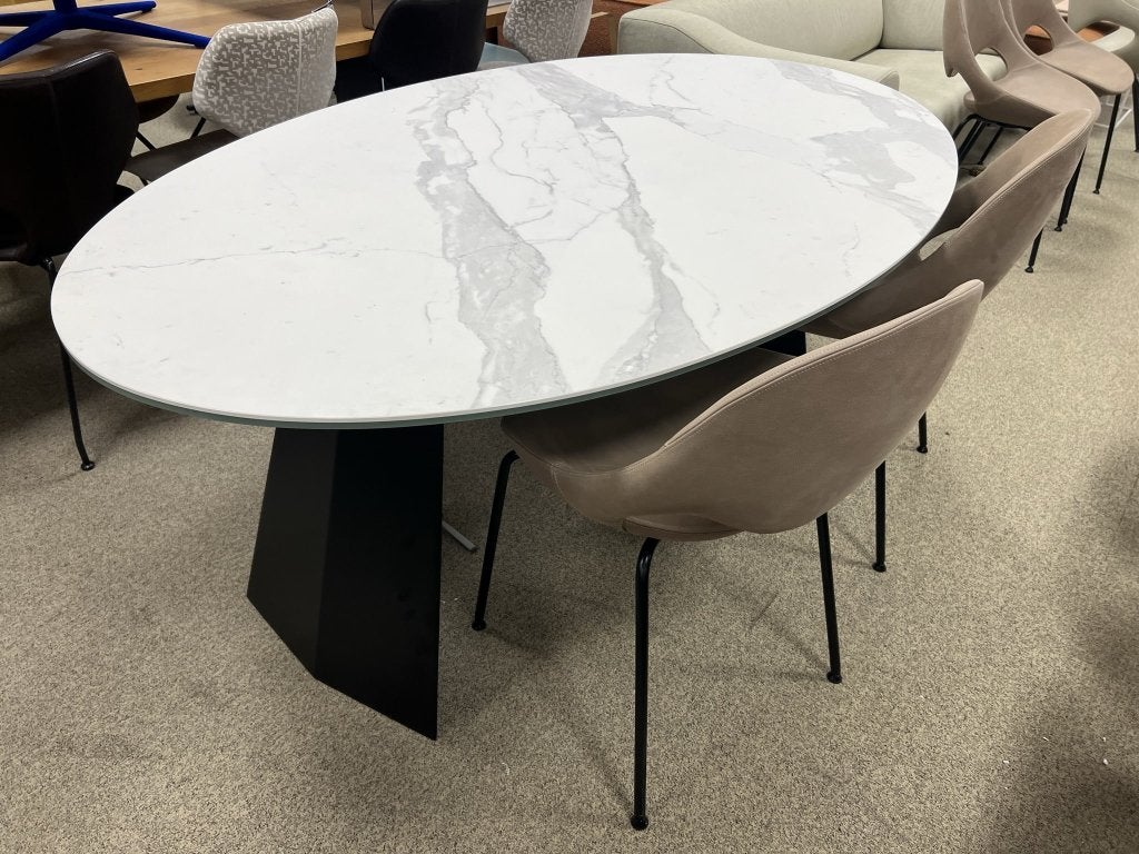 Nieuw Tonon Steel Eettafel Calacatta Design Tafel Ovaal l195, Huis en Inrichting, Overige materialen, 50 tot 100 cm, Tonon, 150 tot 200 cm