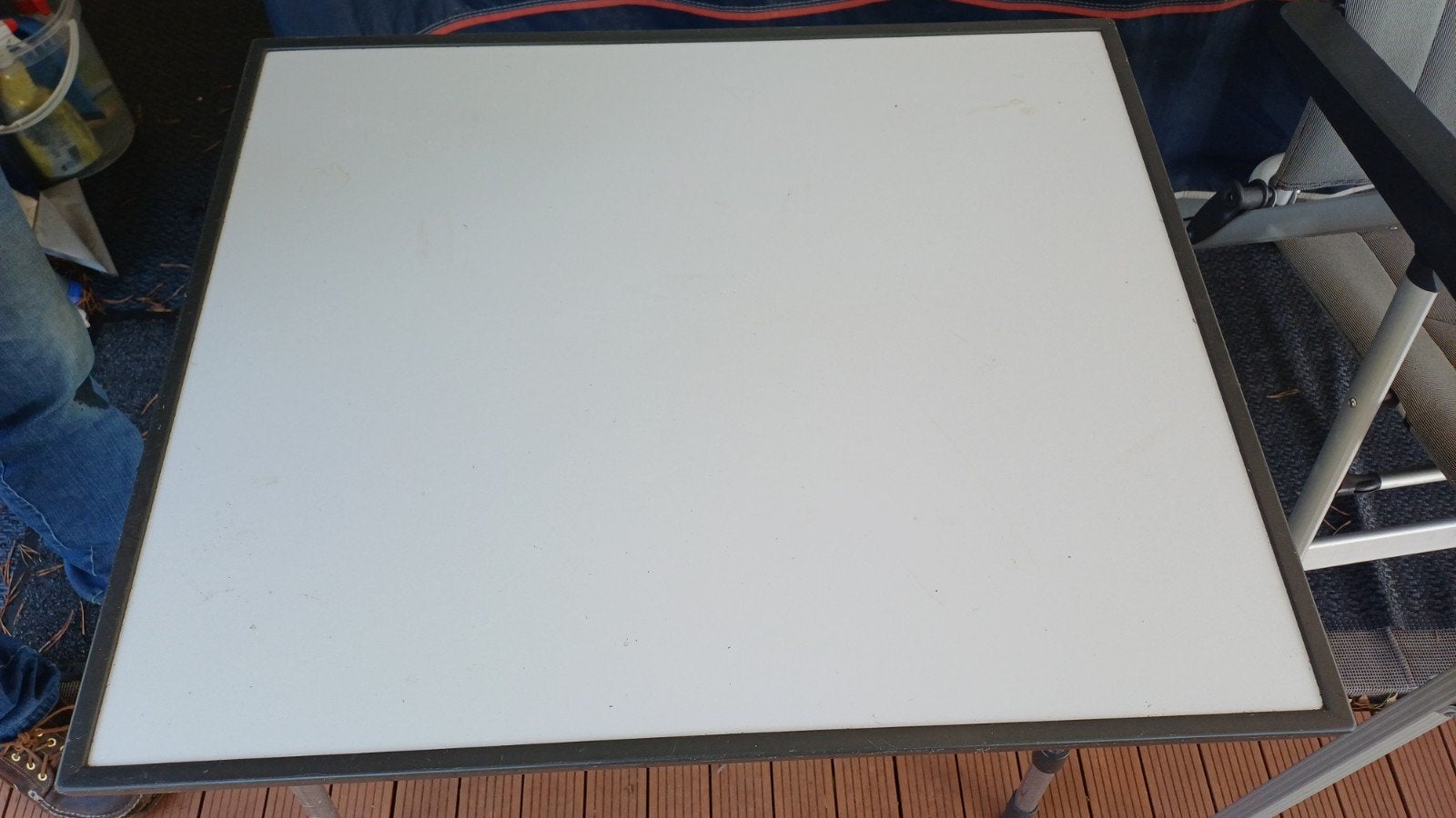 Compacte campingtafel - Ideaal voor elke kampeertrip, Caravans en Kamperen, Ophalen, Gebruikt, Campingtafel